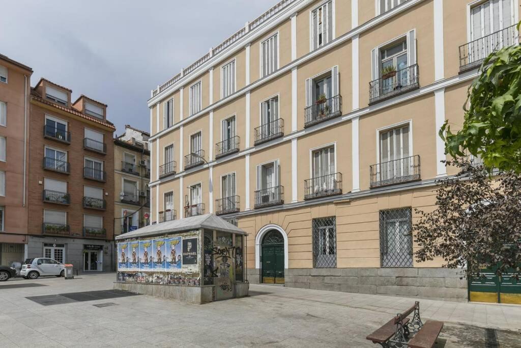 מדריד Apartamentos Plaza De Pedro Zerolo I מראה חיצוני תמונה